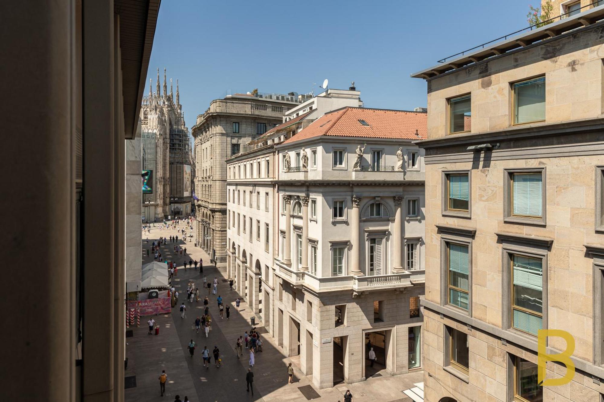 Beplace Apartments In Duomo Milão Exterior foto